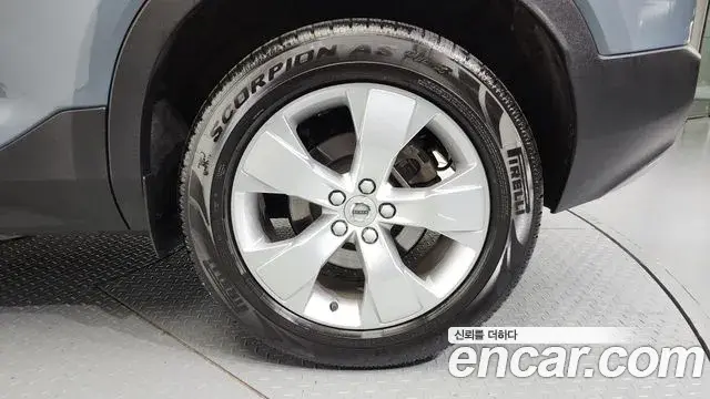 Volvo XC40 2020 — Photo 8/20