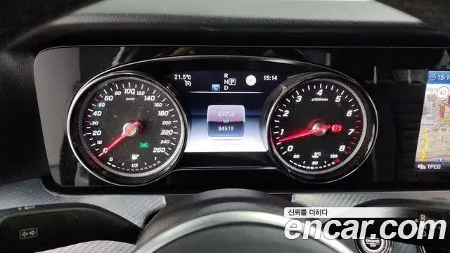 Mercedes-Benz E-Class 2019 — ფოტო 3/20