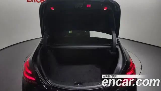Mercedes-Benz S-Class 2018 — Şəkil 17/20