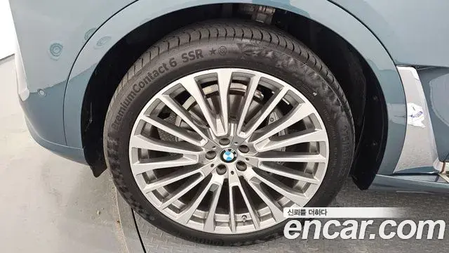 BMW X7 2023 — ფოტო 4/20