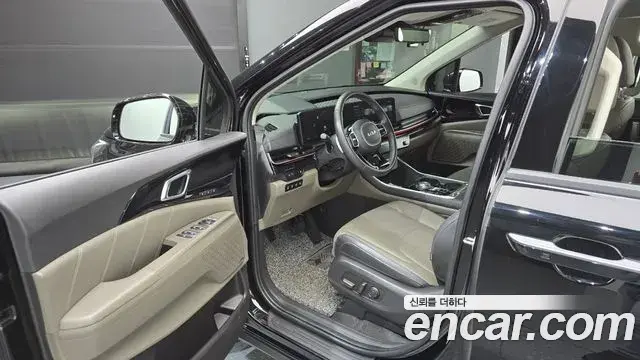 Kia Carnival 2024 — Şəkil 4/20
