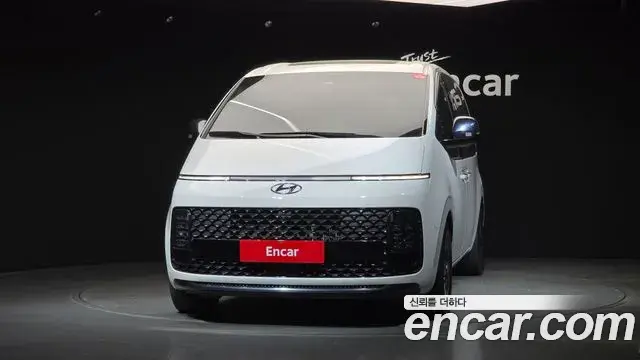 Hyundai Staria 2024 — Фото 3/20