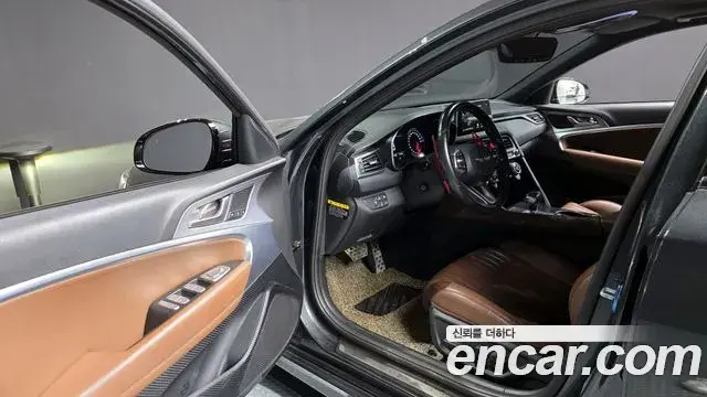 Genesis G70 2018 — Photo 17/20