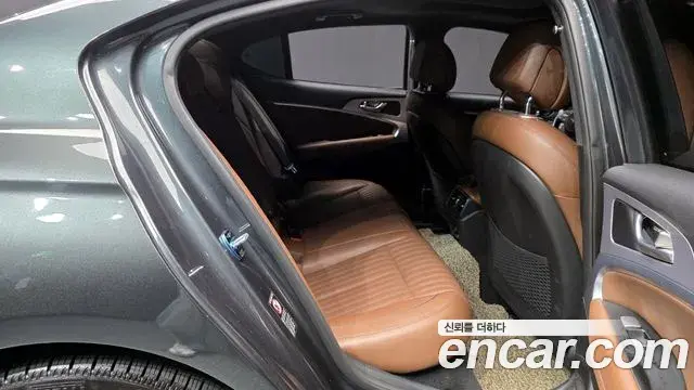Genesis G70 2018 — Photo 5/20