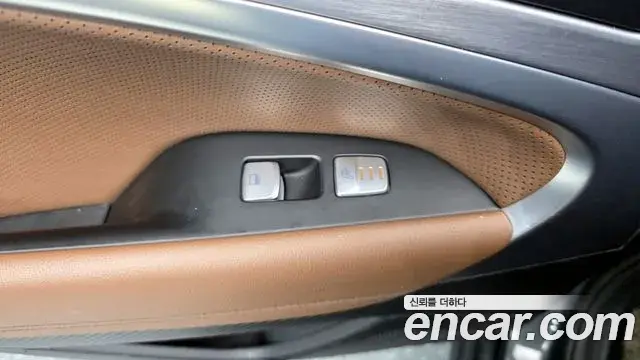 Genesis G70 2018 — Photo 6/20