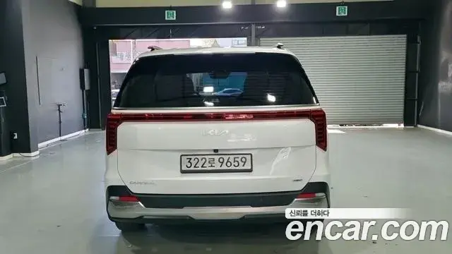 Kia Carnival 2024 — ფოტო 4/17