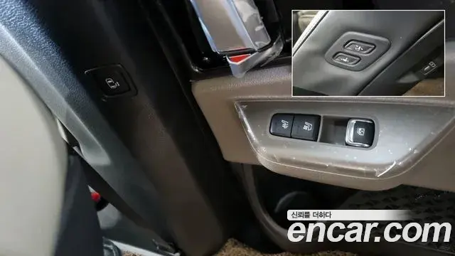 Kia Carnival 2024 — ფოტო 13/17