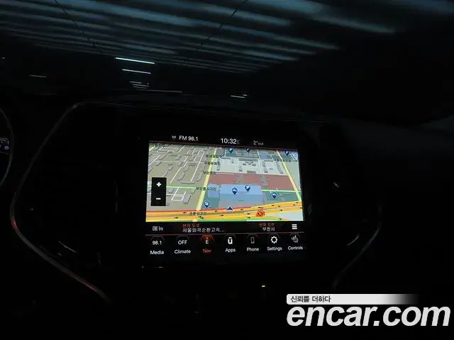 Jeep Cherokee 2021 — Photo 18/20