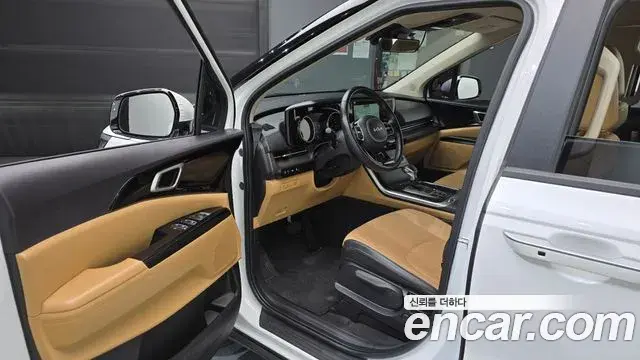 Kia Carnival 2021 — Фото 10/20