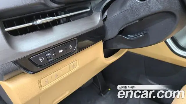 Kia Carnival 2021 — Фото 15/20