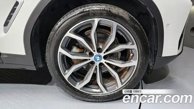 BMW X3 2021 — ფოტო 16/20