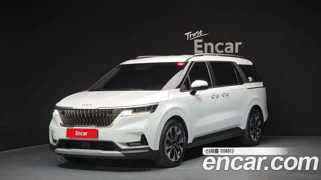 Kia Carnival 2021 — Фото 1/20