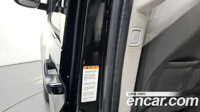 Hyundai Staria 2021 — Photo 18/20