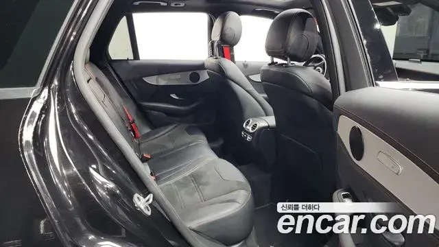 Mercedes-Benz GLC-Class 2022 — ფოტო 15/20
