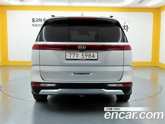 Kia Carnival 2020 — Фото 3/20