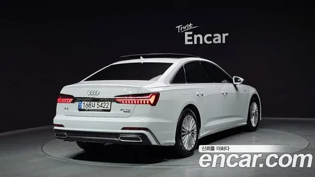 Audi A6 2021 — Фото 2/20