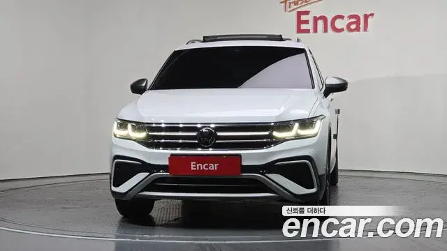 Volkswagen Tiguan Allspace 2022 — Photo 10/20