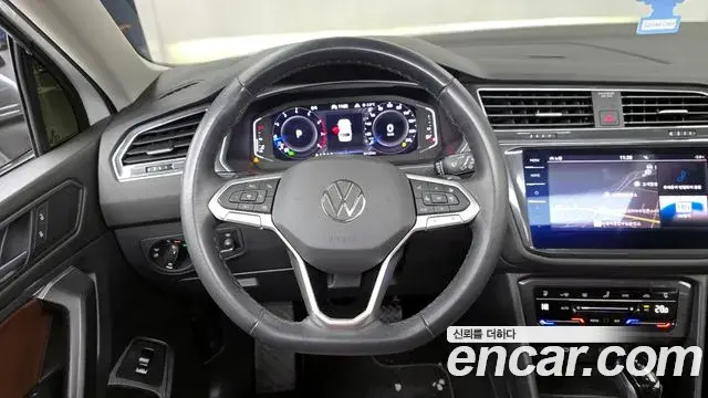 Volkswagen Tiguan Allspace 2022 — Photo 11/20