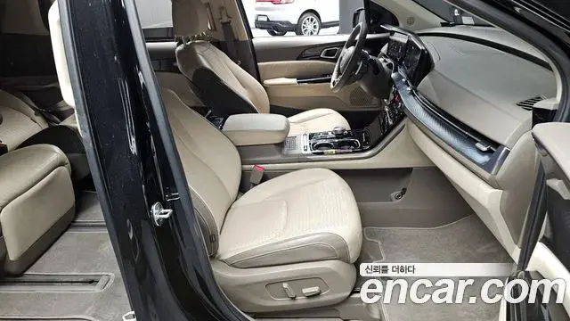 Kia Carnival 2022 — Photo 13/20
