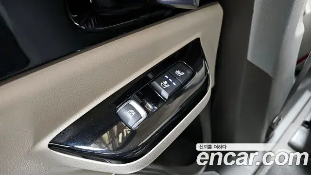 Kia Carnival 2022 — Photo 1/20