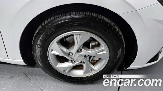 Hyundai The New Avante Hybrid 2022 — Şəkil 14/30