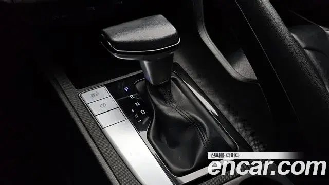 Hyundai The New Avante Hybrid 2022 — Şəkil 21/30