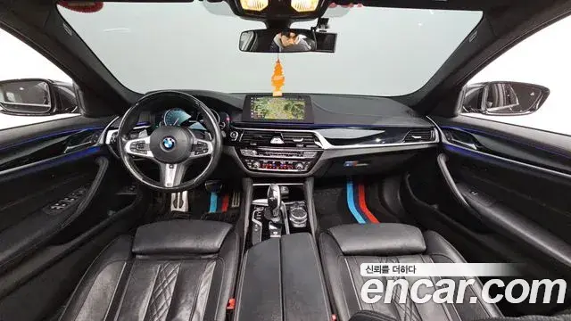 BMW 5 Series 2018 — Şəkil 20/20