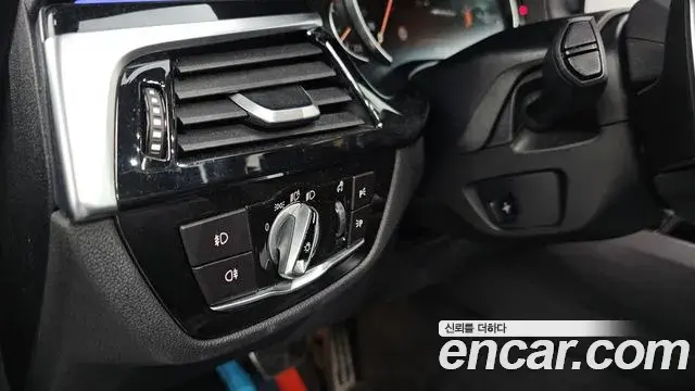 BMW 5 Series 2018 — Şəkil 6/20
