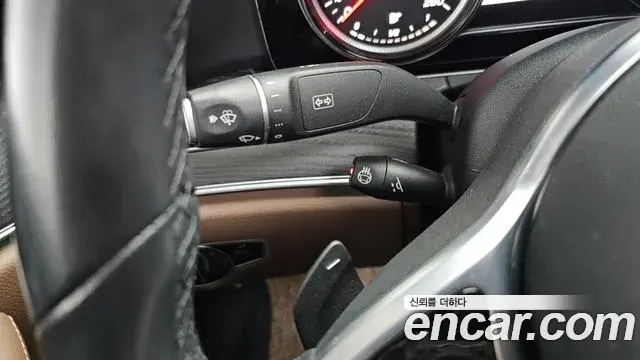 Mercedes-Benz E-Class 2020 — Фото 17/20
