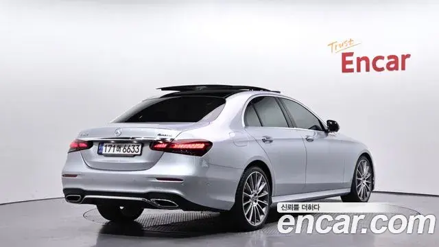 Mercedes-Benz E-Class 2022 — Фото 2/20