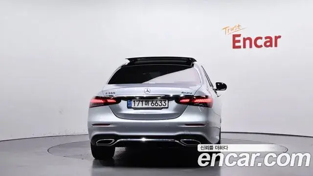 Mercedes-Benz E-Class 2022 — Фото 4/20