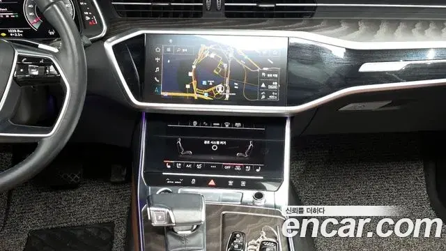 Audi A6 2022 — ფოტო 16/20
