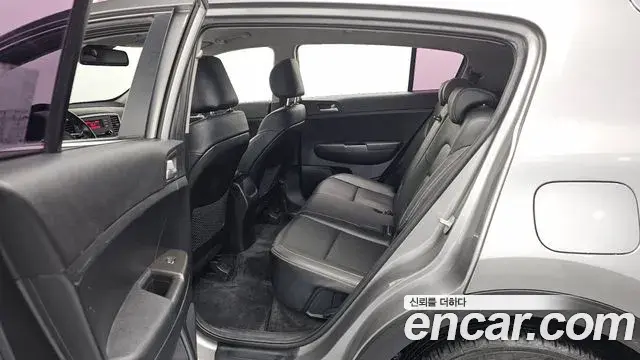 Kia Sportage The Bold 2019 — ფოტო 17/20