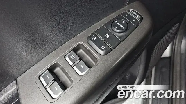 Kia Sportage The Bold 2019 — ფოტო 14/20