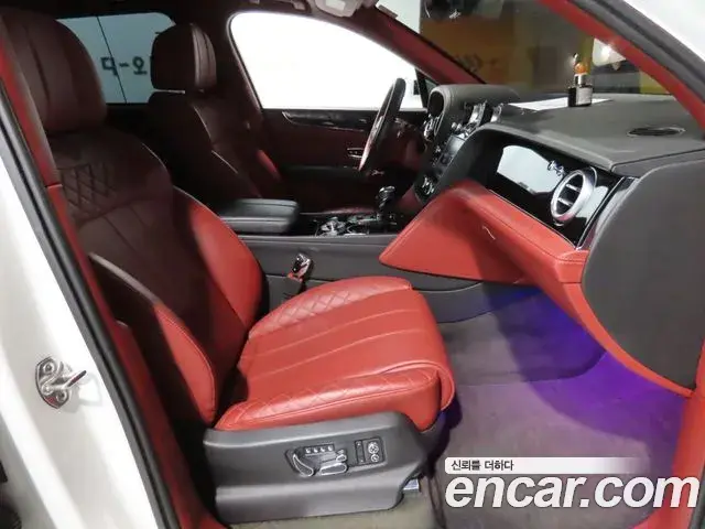 Bentley Bentayga 2018 — Şəkil 17/20