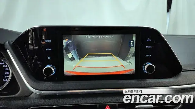 Hyundai Sonata Hybrid 2019 — Şəkil 18/20