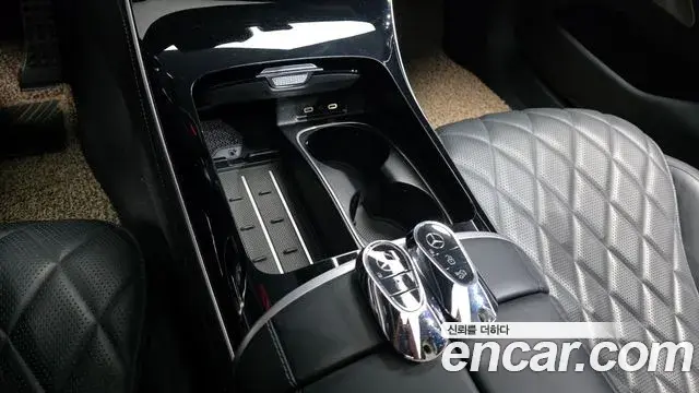 Mercedes-Benz S-Class 2022 — ფოტო 14/20
