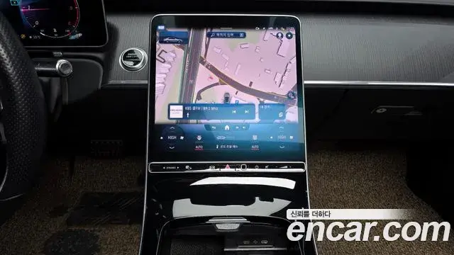 Mercedes-Benz S-Class 2022 — ფოტო 13/20