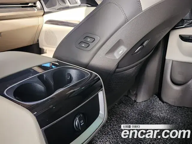 Kia Carnival 2021 — Фото 14/20
