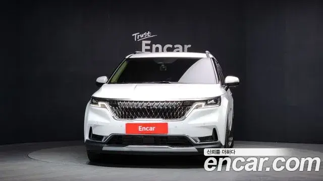 Kia Carnival 2021 — Фото 3/20