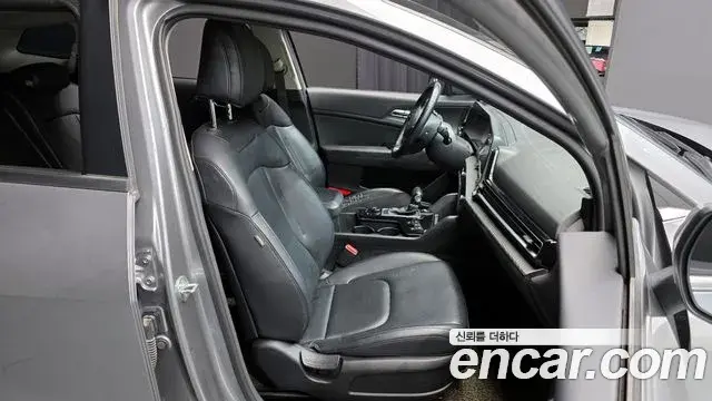 Kia Sportage 2021 — ფოტო 2/20