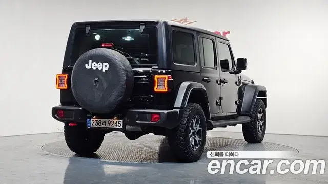 Jeep Wrangler 2022 — Şəkil 3/20