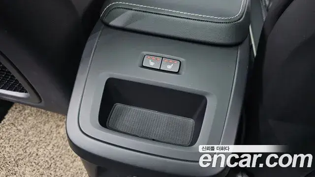 Volvo XC60 2020 — Photo 13/20