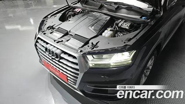 Audi Q7 2019 — Şəkil 6/20