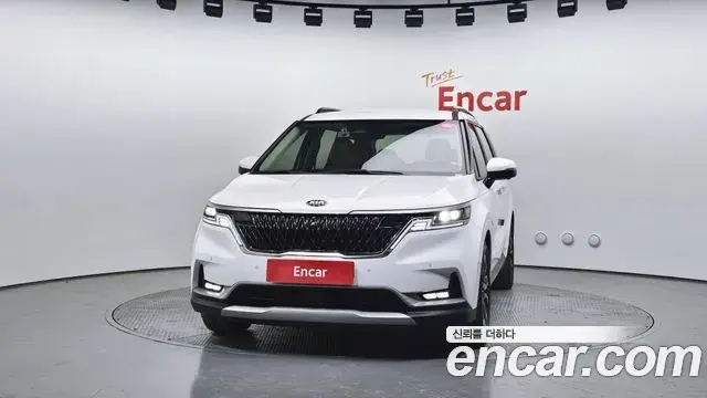 Kia Carnival 2020 — Фото 3/20