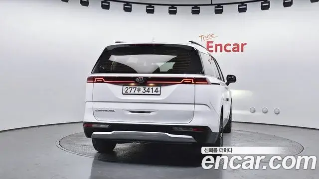 Kia Carnival 2020 — Фото 4/20