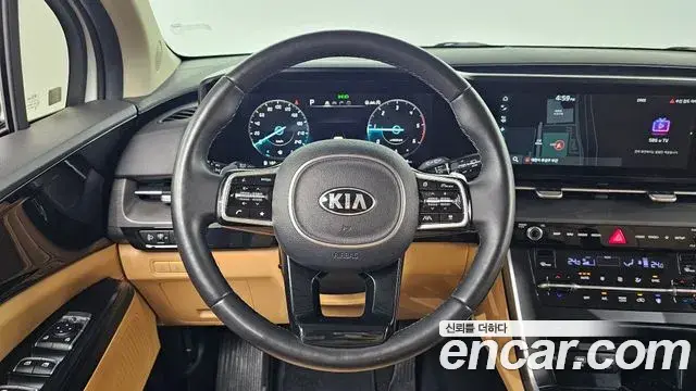Kia Carnival 2020 — Фото 15/20