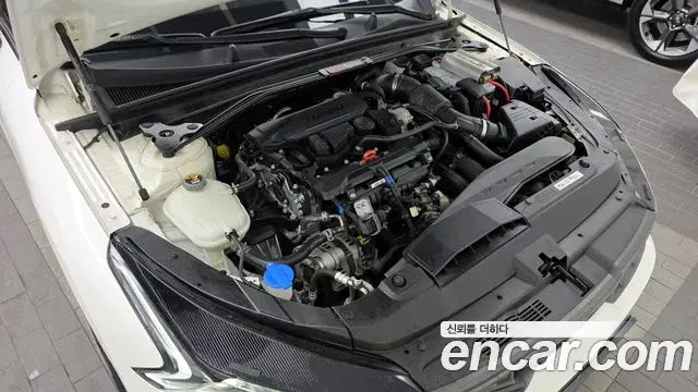 Kia K5 2020 — Photo 8/20