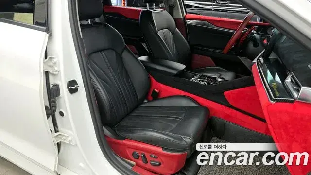 Kia K5 2020 — Photo 11/20