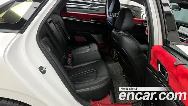 Kia K5 2020 — Photo 9/20